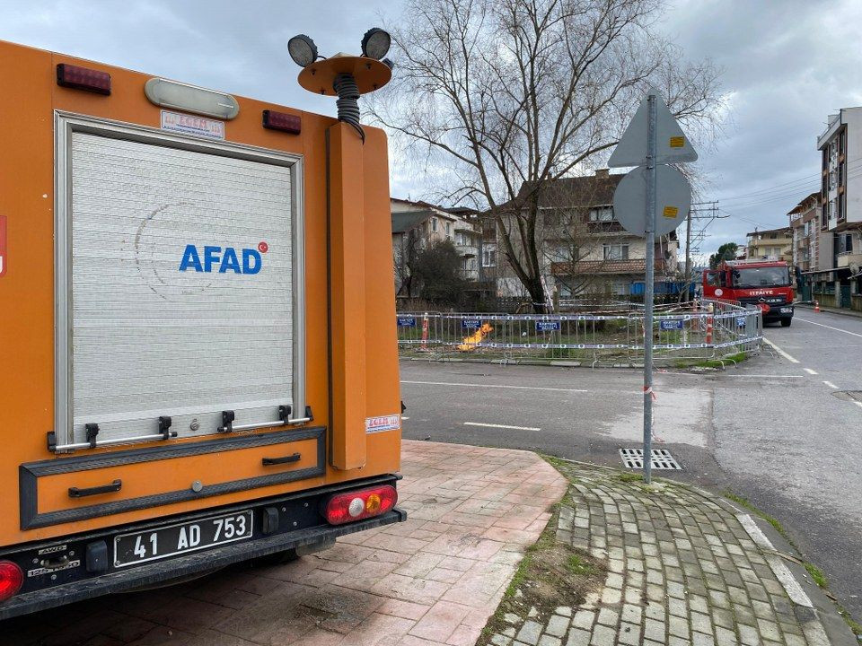 Kocaeli'de Metan Gazından Kaynaklı Çıkan Yangın 2 Gündür Devam Ediyor - Sayfa 3
