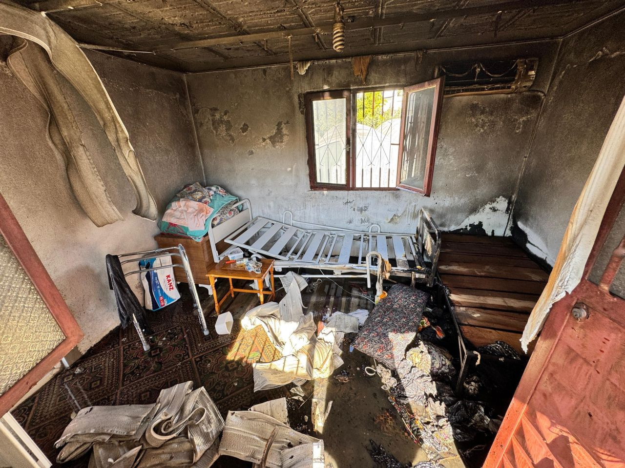 Antalya’da Müstakil Ev Yangını! 2 Kişi Dumandan Etkilendi - Sayfa 2