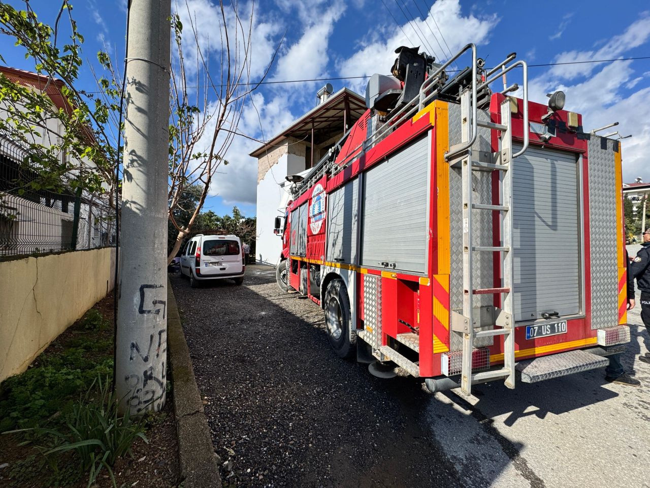 Antalya’da Müstakil Ev Yangını! 2 Kişi Dumandan Etkilendi - Sayfa 3