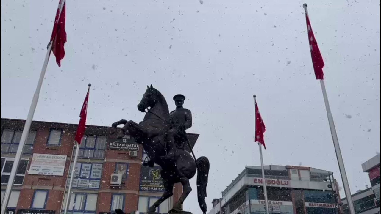 Tekirdağ’da Kar Sürprizi! Çerkezköy ve Kapaklı Beyaza Büründü - Sayfa 3