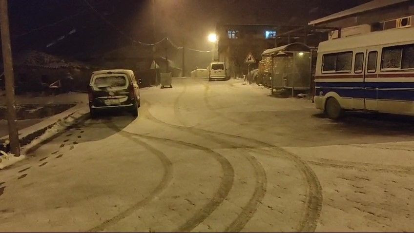Şarköy’de Kar Yağışı! Mahalleler Beyaza Büründü - Sayfa 2
