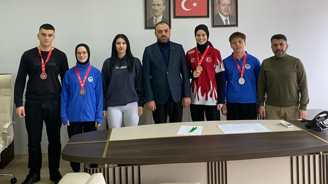 Sakarya’nın Şampiyon Sporcuları Enes Zengin’i Ziyaret Etti