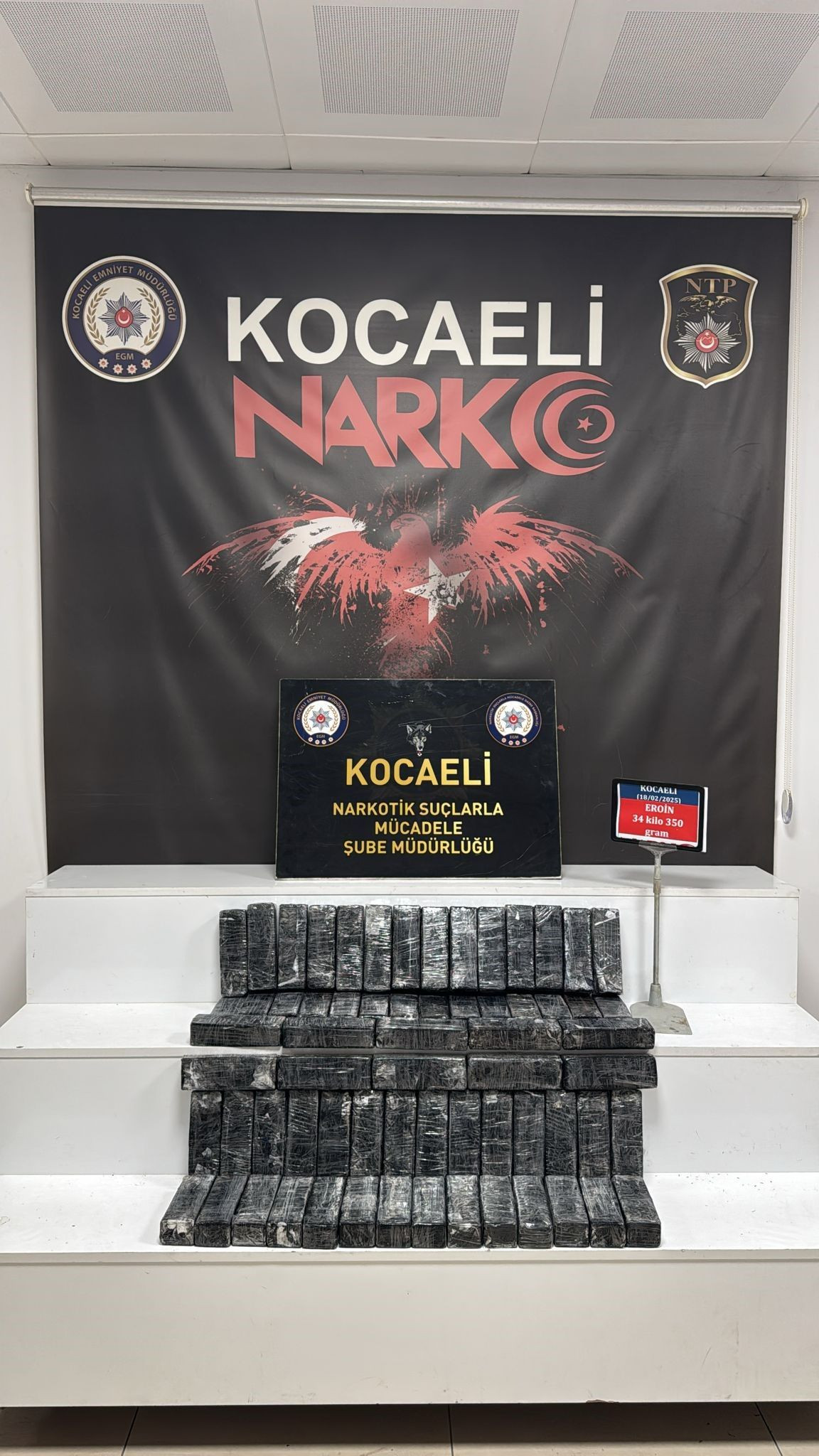 Kocaeli'de İran plakalı araçtan 34 kilo eroin çıktı - Sayfa 4