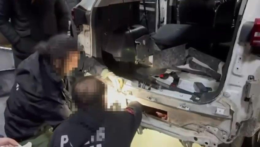 Kocaeli'de İran plakalı araçtan 34 kilo eroin çıktı - Sayfa 1