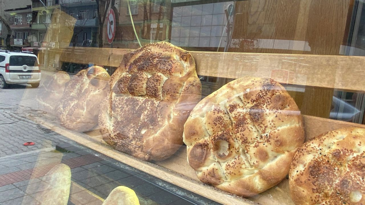 Ramazan Pidesinin 370 Gramı 30 TL'den Satılacak - Sayfa 1