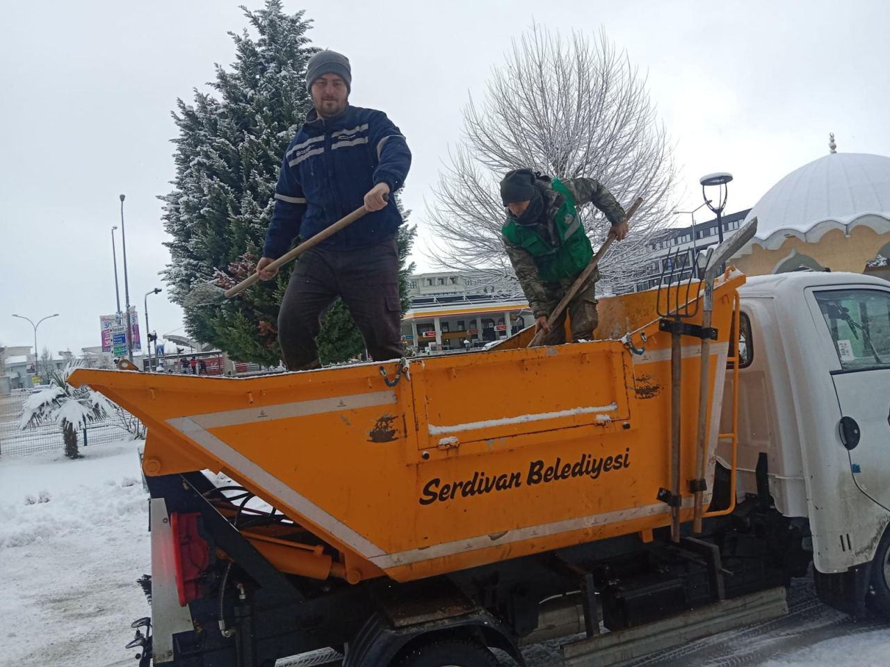 Serdivan Belediyesi’nden Karla Mücadele Çalışmaları - Sayfa 5
