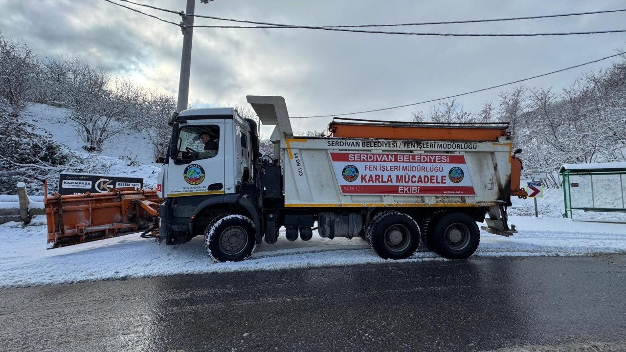 Serdivan Belediyesi’nden Karla Mücadele Çalışmaları