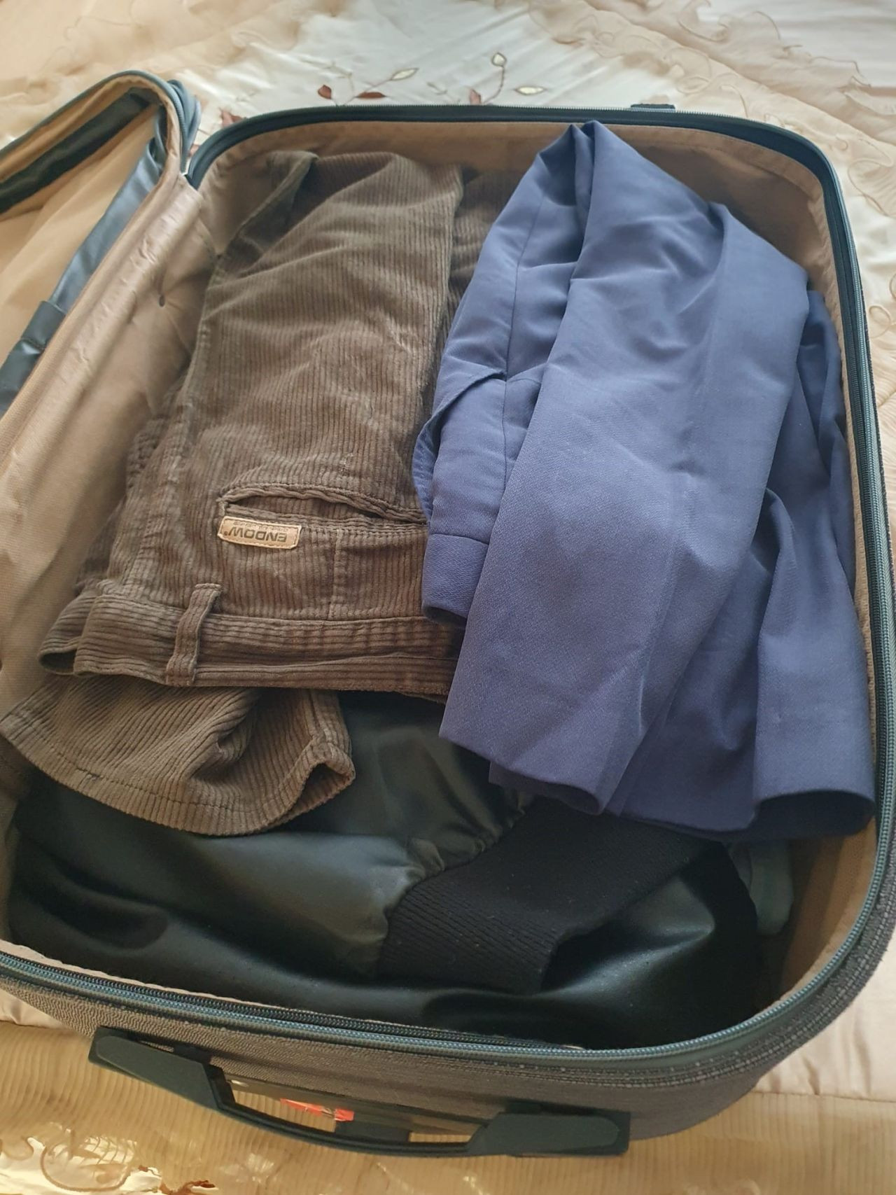 Kendilerini Savcı-Polis Diye Tanıtıp Yaşlı Adamı 4 Milyon Lira Dolandırdılar - Sayfa 6