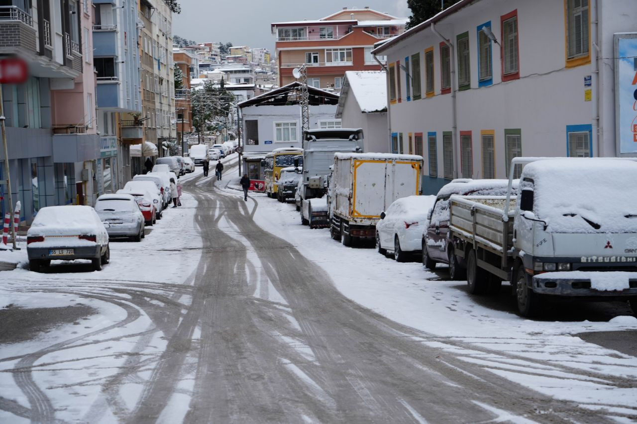 Samsun'da Hayat Dondu - Sayfa 6