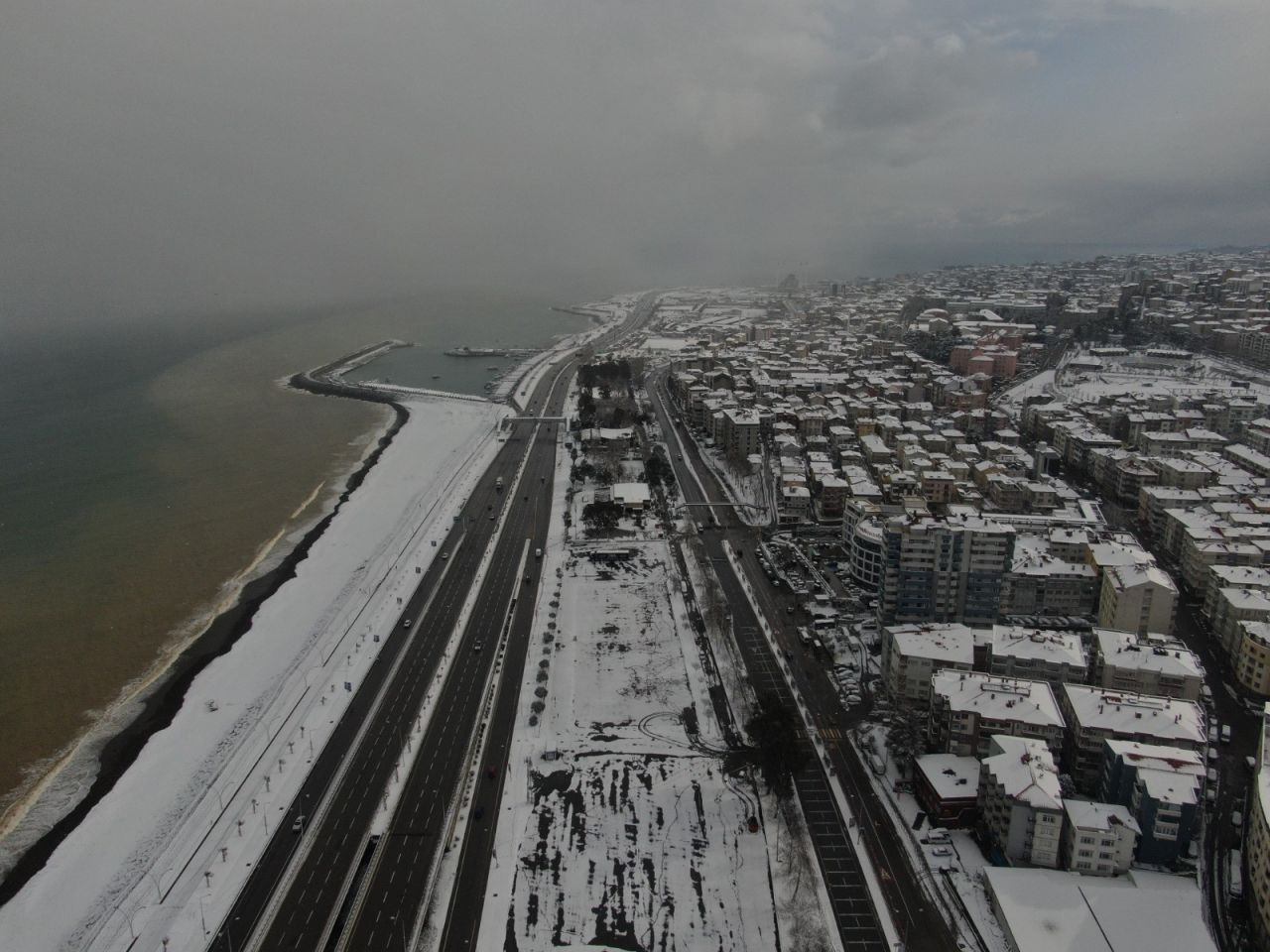 Trabzon Şehir Merkezi Beyaz Gelinliğini Giydi - Sayfa 5