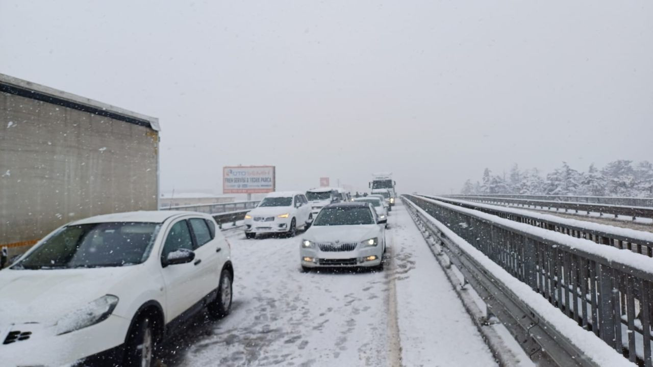 Sakarya’da Kar Yağışı D-100’de Kazalara Yol Açtı! - Sayfa 3