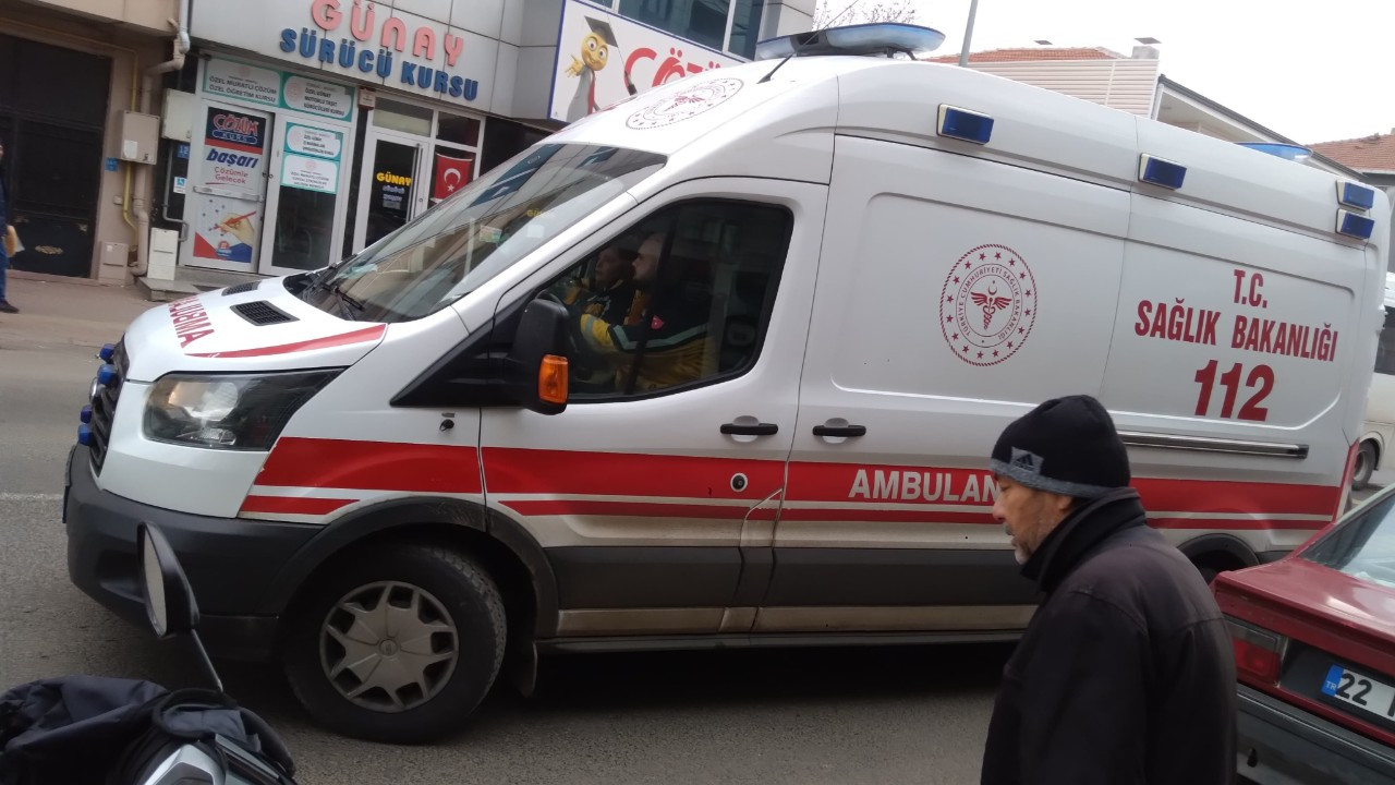 Tekirdağ’da Otomobil Motosiklete Çarptı! 1 Kişi Yaralandı
