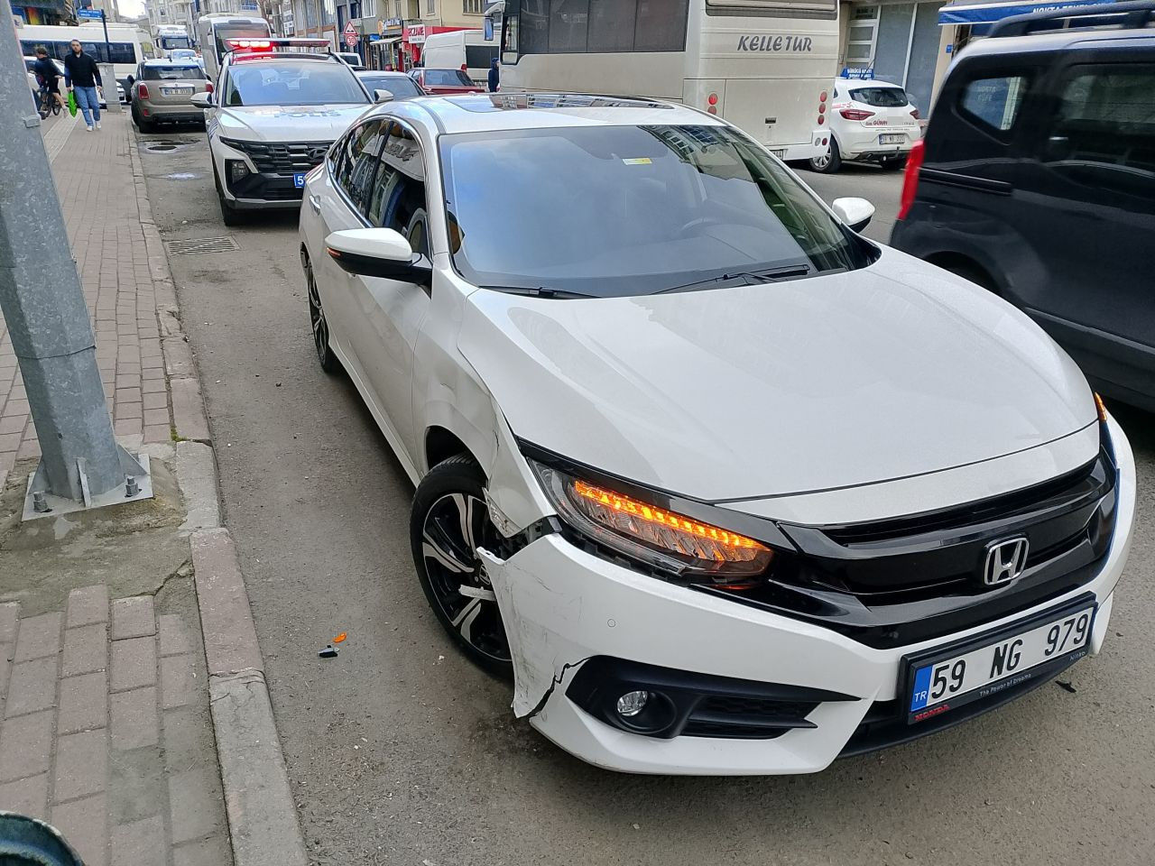 Tekirdağ’da Otomobil Motosiklete Çarptı! 1 Kişi Yaralandı - Sayfa 1