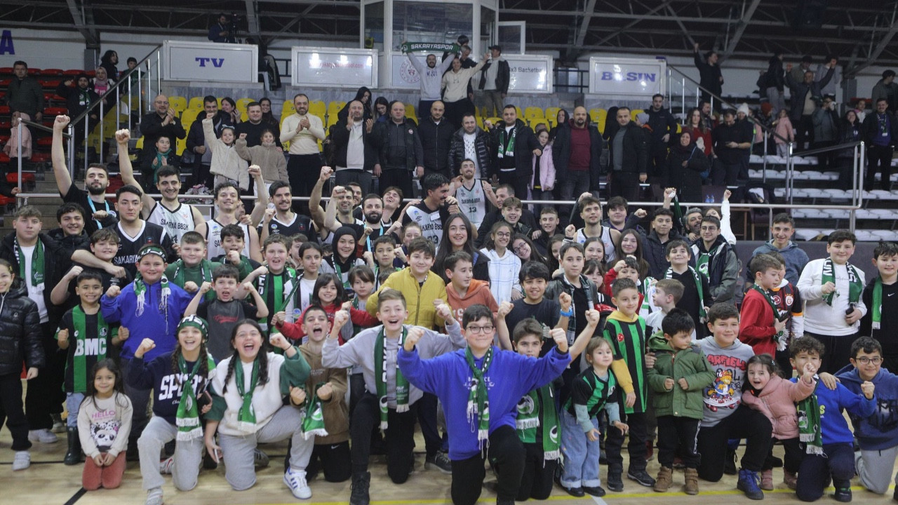 Büyükşehir Basketbol Play-Off Biletini Kaptı: Heyecan Dolu Maçta 90-85’lik Zafer