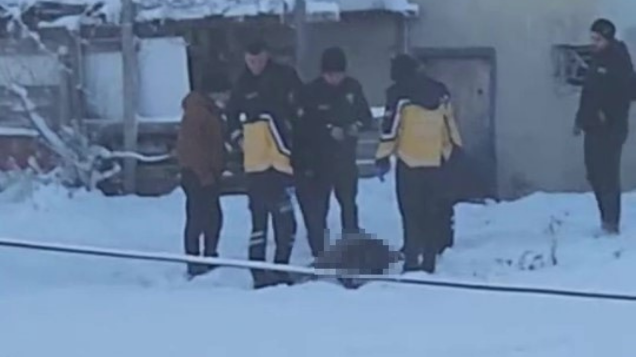 Kocaeli'de Karlar İçinde Bulunan 31 Yaşındaki Adam Hayatını Kaybetti!