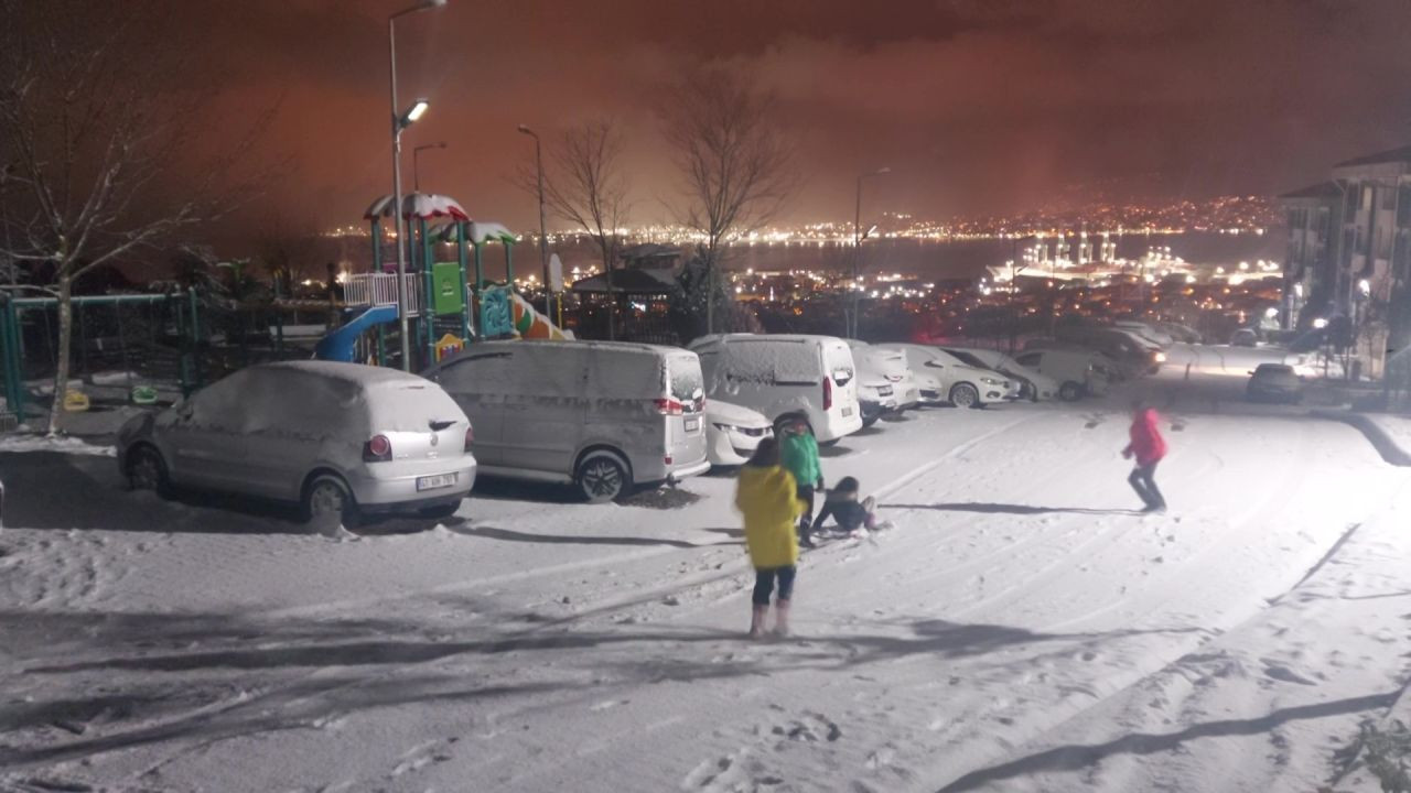 Kocaeli'de Kar Fırtınasında Göz Gözü Görmedi - Sayfa 2