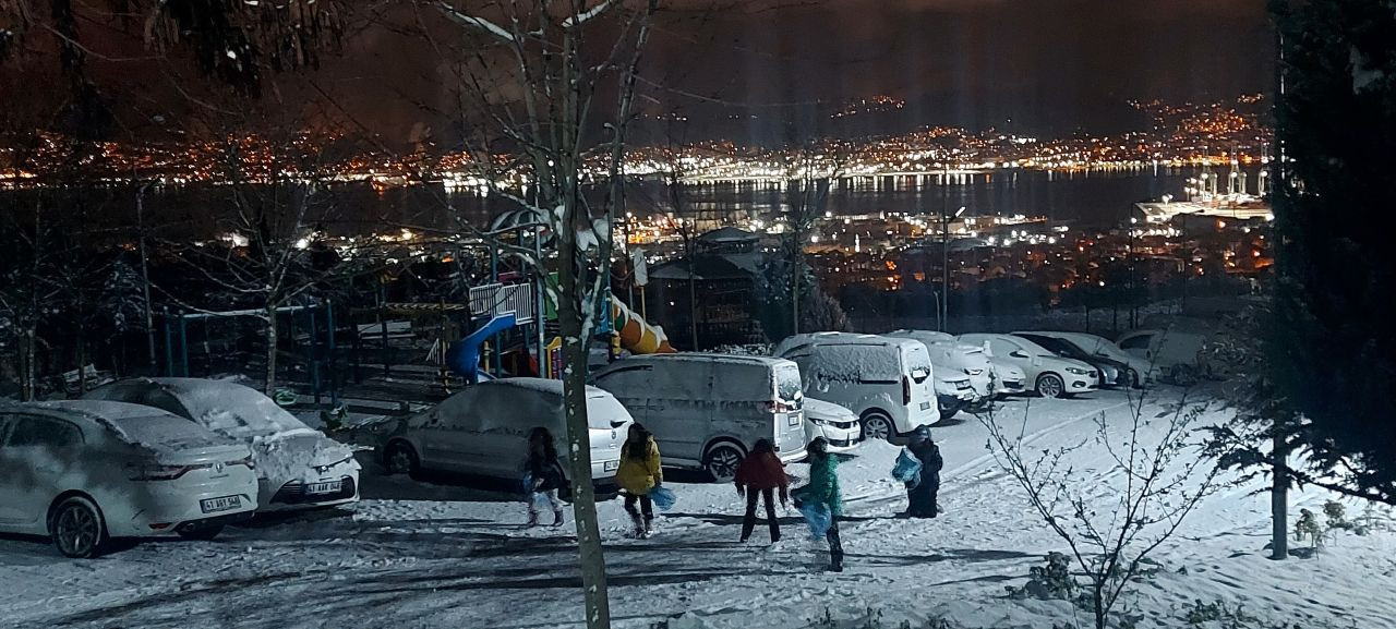 Kocaeli'de Kar Fırtınasında Göz Gözü Görmedi - Sayfa 7