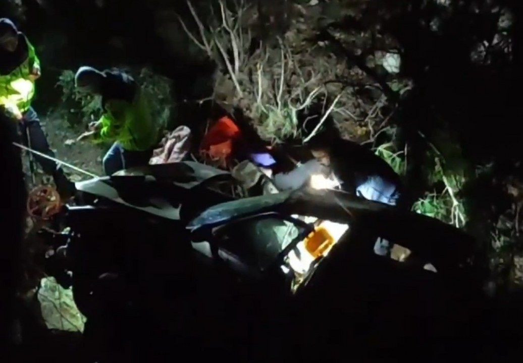 Yoldan Çıkan Otomobil, Köprüden Uçtu: 1 Ölü - Sayfa 5