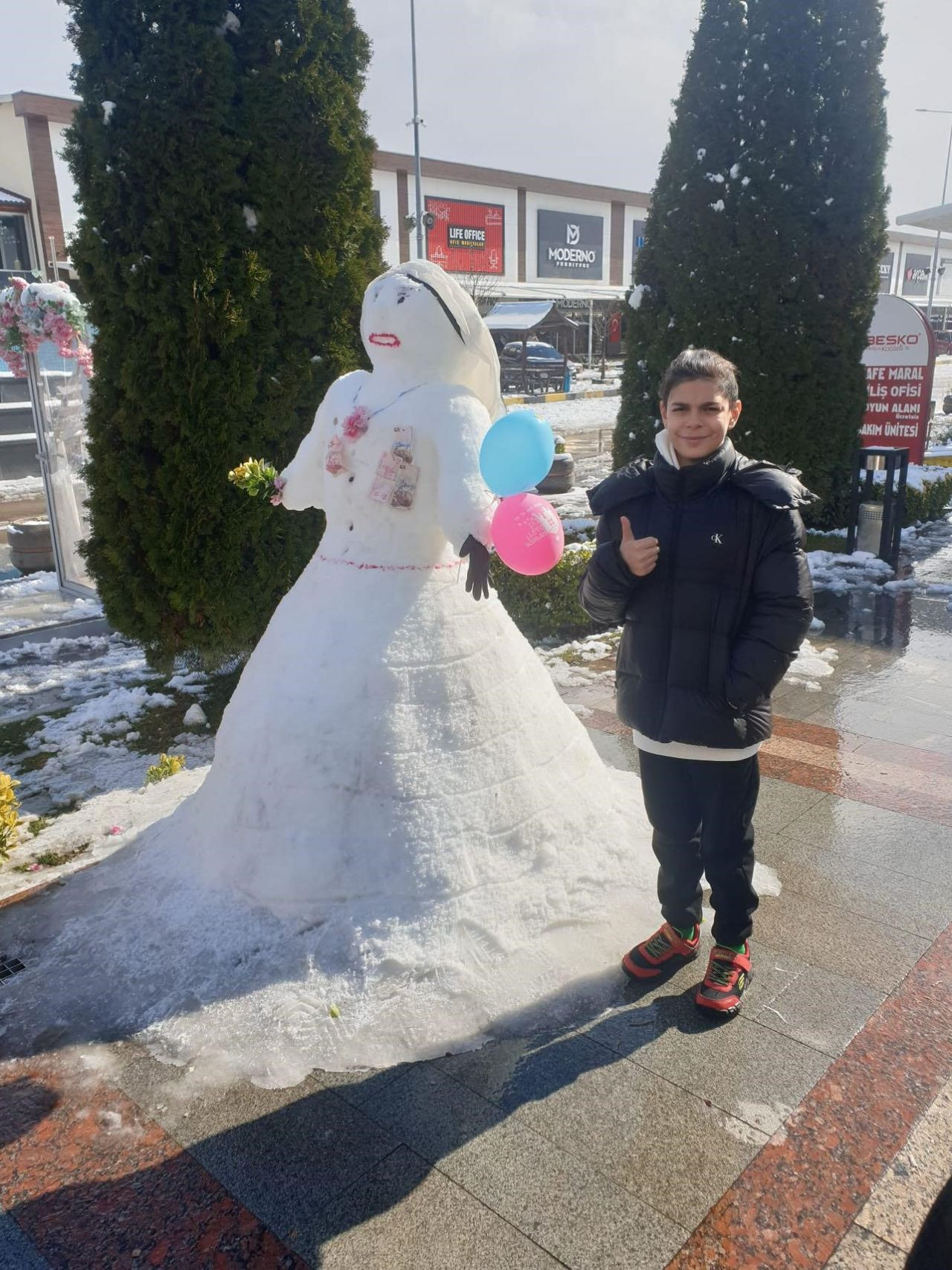 Kar Yağdı, Sokaklar Açık Hava Sergisine Döndü - Sayfa 3