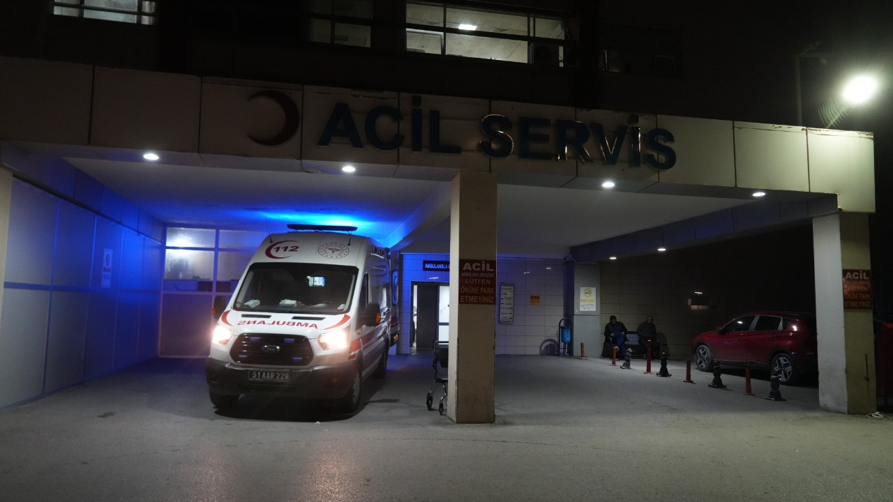 Niğde’de Feci Kaza: 1 Kişi Hayatını Kaybetti, 2 Yaralı