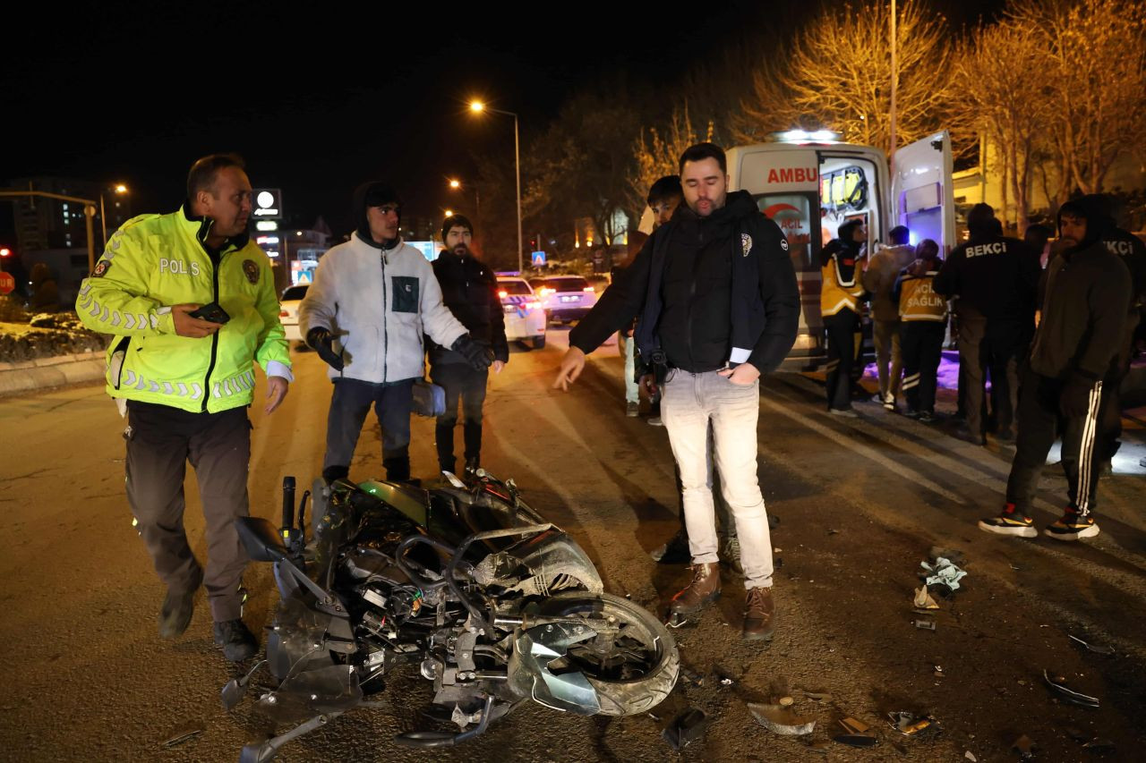Nevşehir’de Alkollü Motosiklet Sürücüsü Kaza Yaptı: 2 Yaralı - Sayfa 3