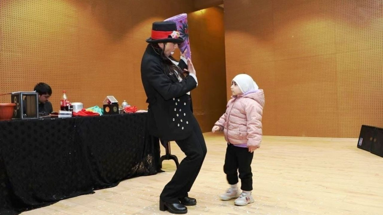 Kocaeli Dilovası'nda Çocuklar İllüzyon Gösterisinde Eğlendi