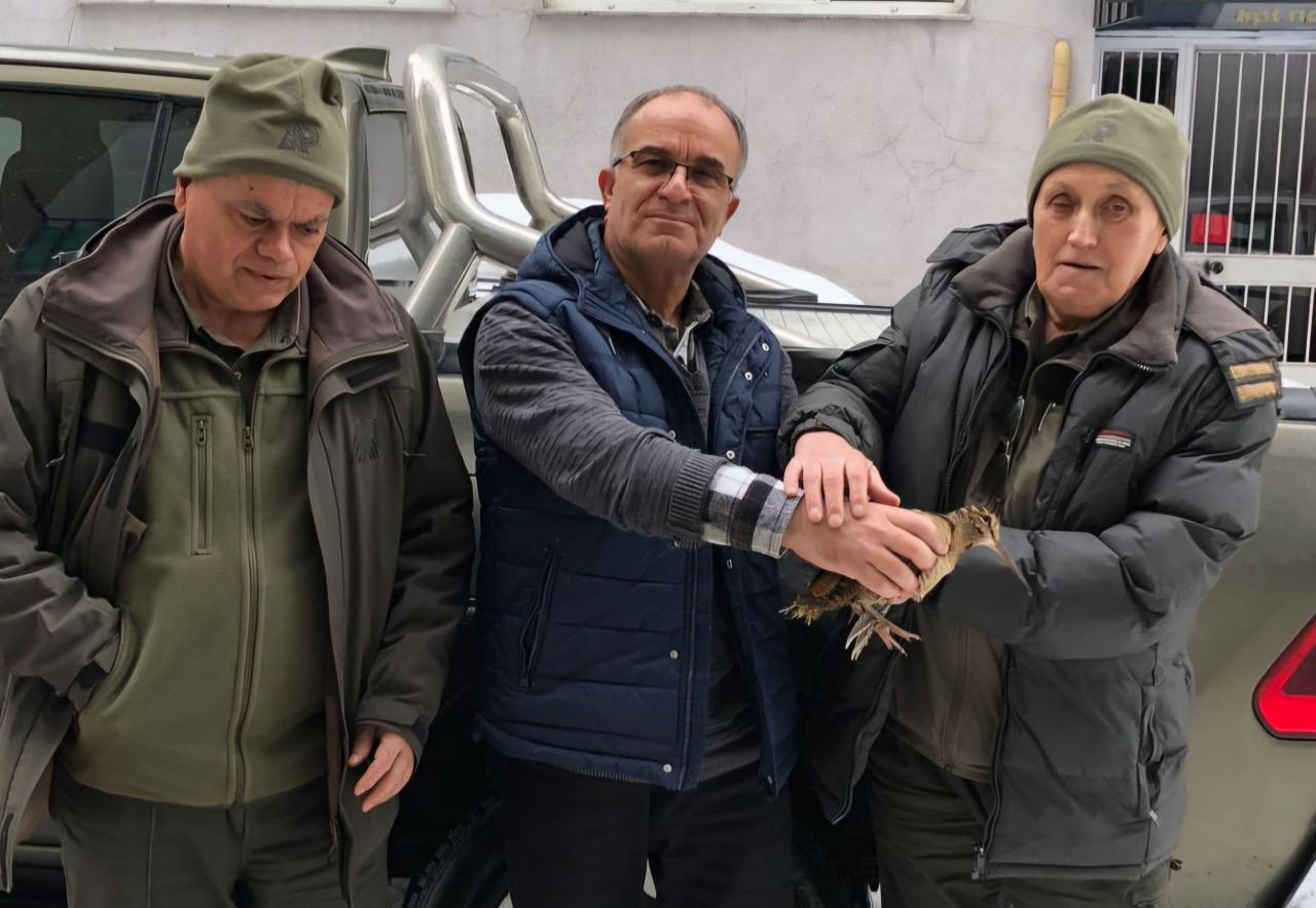 Samsun’da Emekli Sağlıkçı, Aç Kalan Çulluğa Sahip Çıktı - Sayfa 2