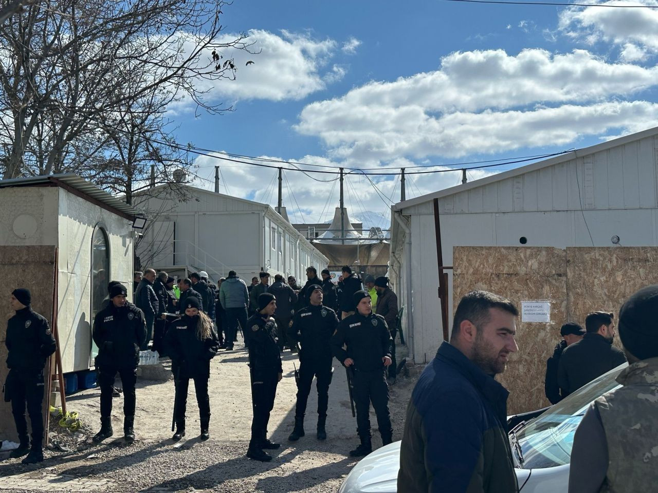 Malatya'da İnşaat İşçileri Arasında "Horlama" Kavgası: 15 Yaralı - Sayfa 3