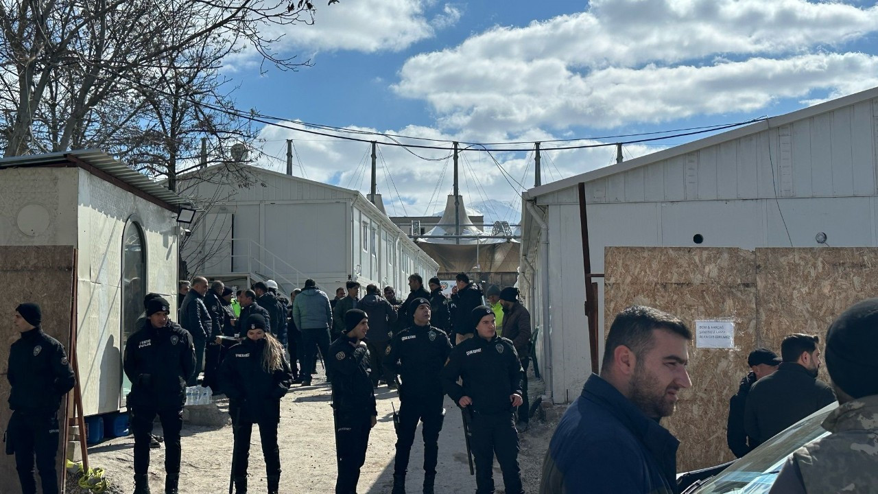 Malatya'da İnşaat İşçileri Arasında "Horlama" Kavgası: 15 Yaralı