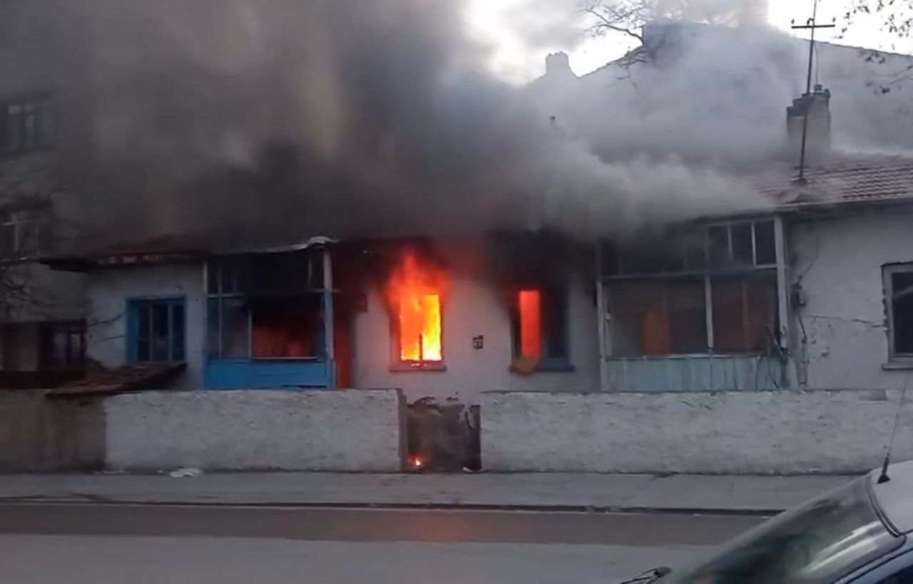 Başkentte Gecekondu Alevlere Teslim Oldu - Sayfa 2