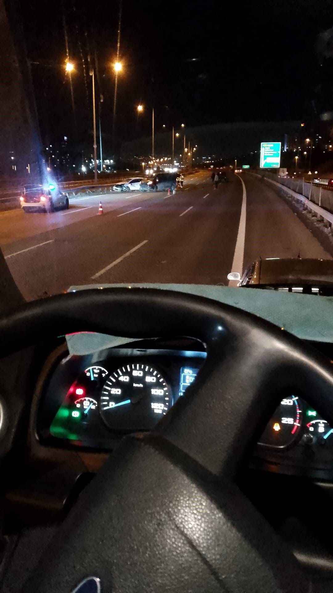 Ankara Çevre Yolunda Kamyon Tekerleği Koptu: Zincirleme Kaza - Sayfa 1