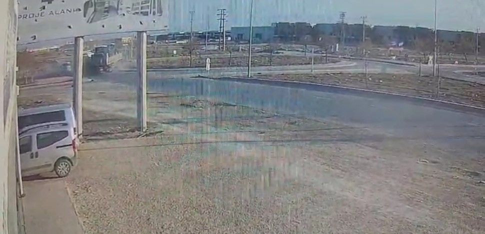 Konya’da Polis Memurunun Şehit Olduğu Kaza Kamerada - Sayfa 2