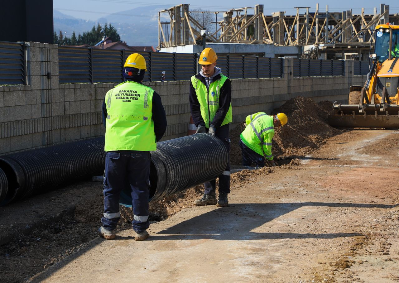 Serdivan’da Altyapı Güçleniyor: Yeni Yağmur Suyu Hattı Geliyor - Sayfa 5