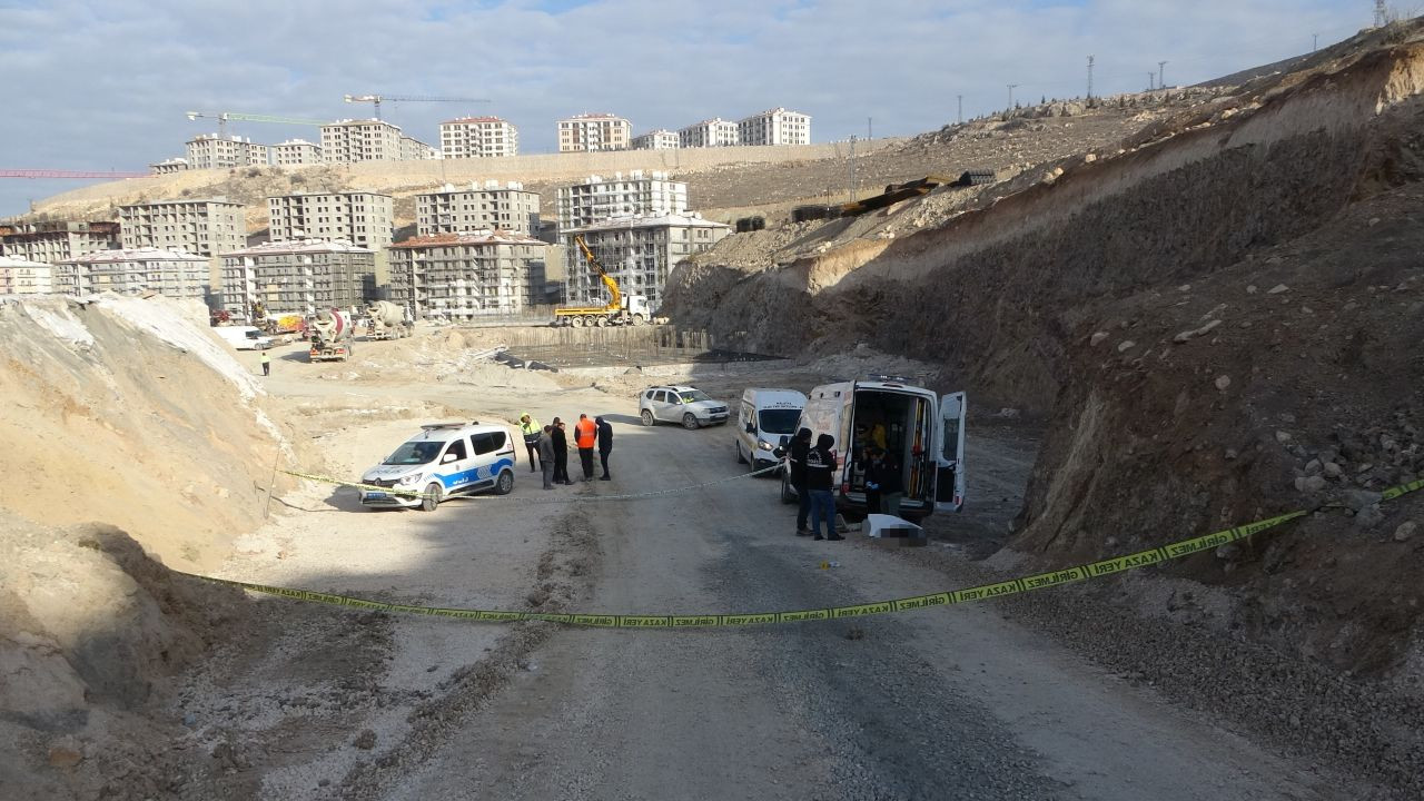 Malatya'da Beton Santralinde Erkek Cesedi Bulundu - Sayfa 1