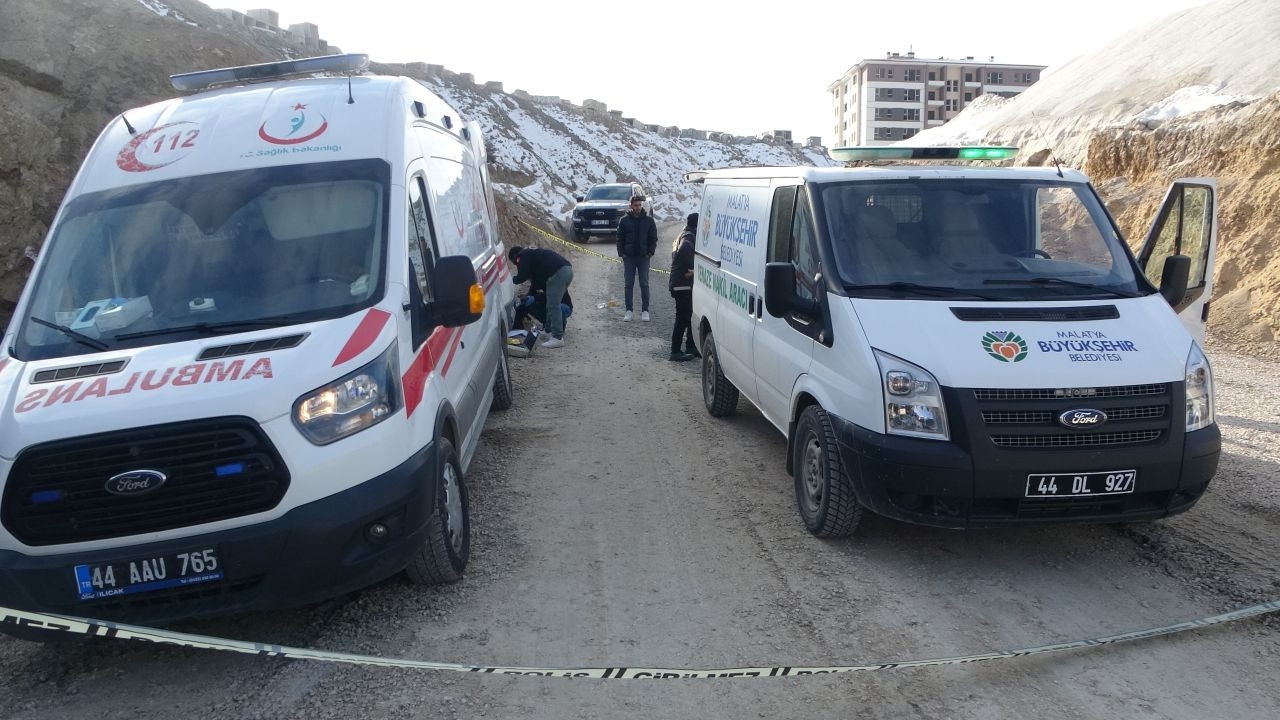 Malatya'da Beton Santralinde Erkek Cesedi Bulundu - Sayfa 4