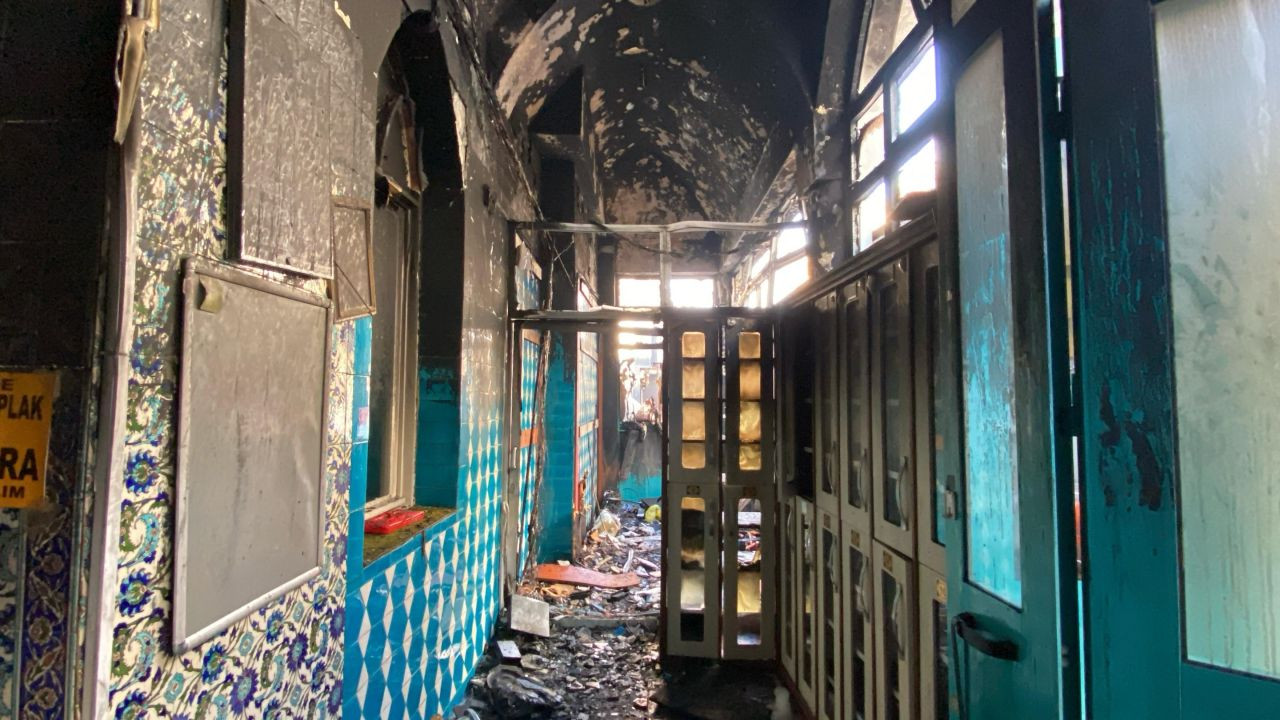 Kocaeli'de Bir Camide Korkutan Yangın: Alevler Yükseldi! - Sayfa 4