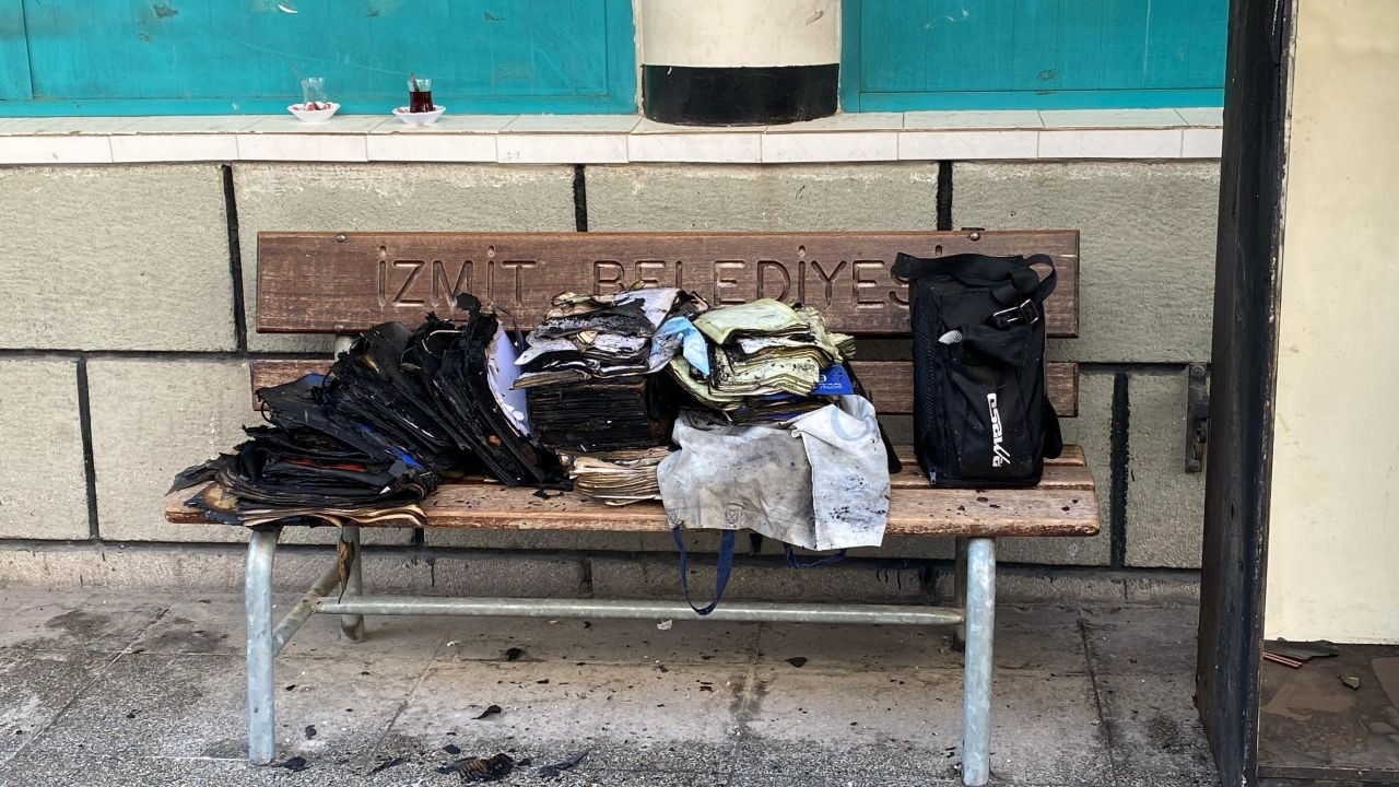 Kocaeli'de Bir Camide Korkutan Yangın: Alevler Yükseldi! - Sayfa 6