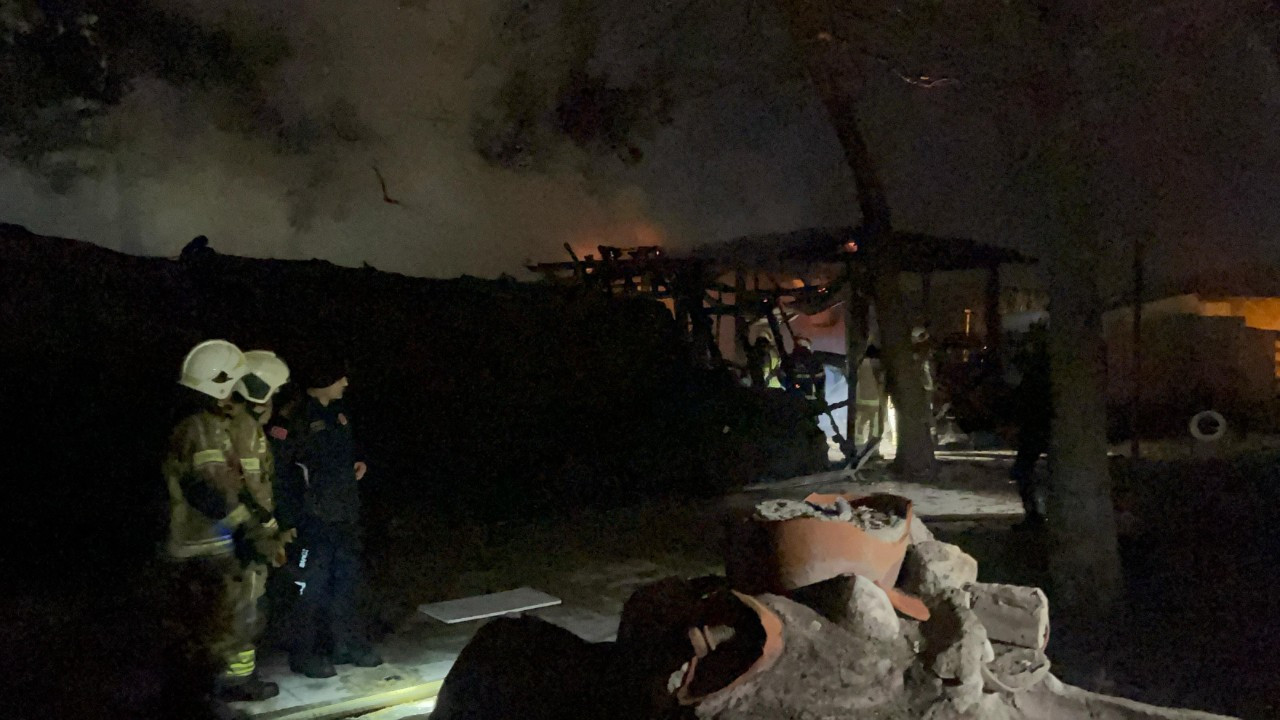 Bursa’da Tarihi Kestel Kalesi’nde Yangın! Alevler Korkuttu