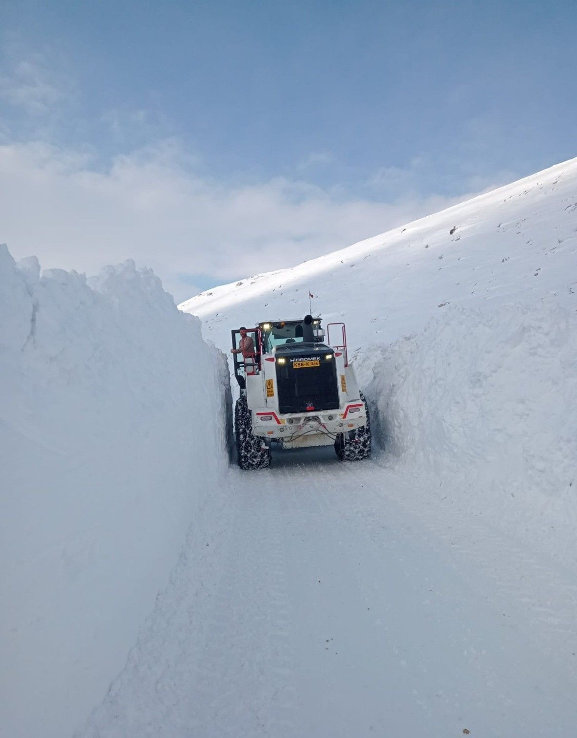 Kayseri’de 2 Metreyi Bulan Kar Birikintileri Temizlendi - Sayfa 2