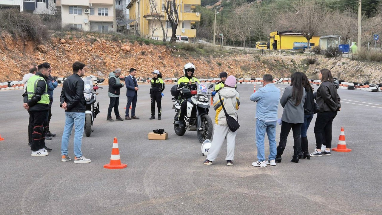 Muğla’da "KASKOM Kaskınız Güvenceniz" Eğitimleri Sürüyor
