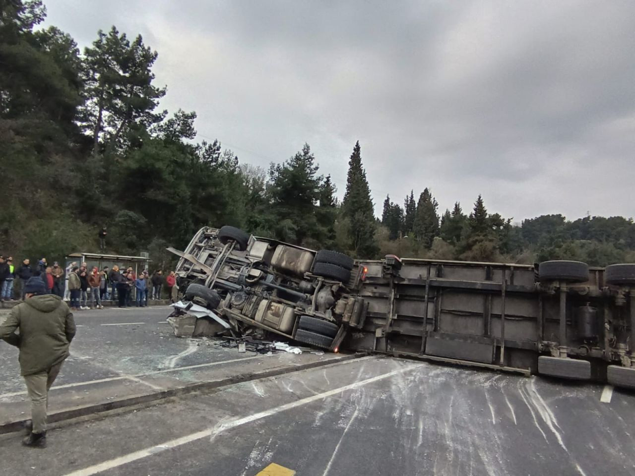 Kocaeli Gölcük'te Devrilen Tır Yolu Kapattı: 1 Yaralı - Sayfa 3