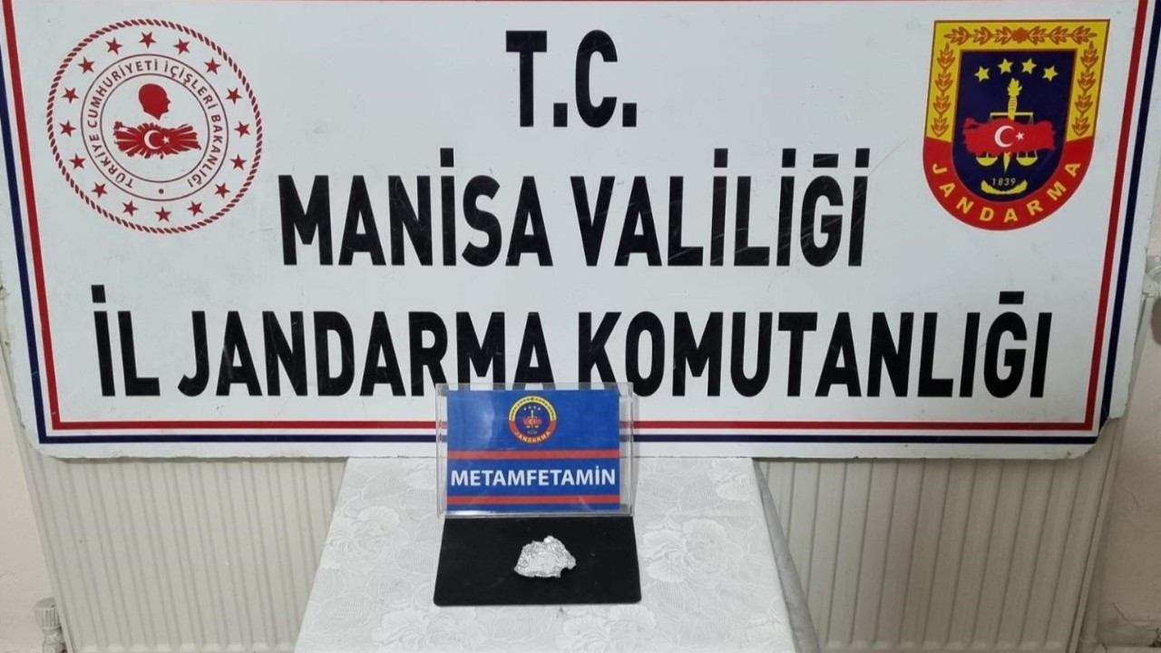 Manisa’da Uyuşturucu Satıcılarına Operasyon: 4 Gözaltı, 1 Tutuklama