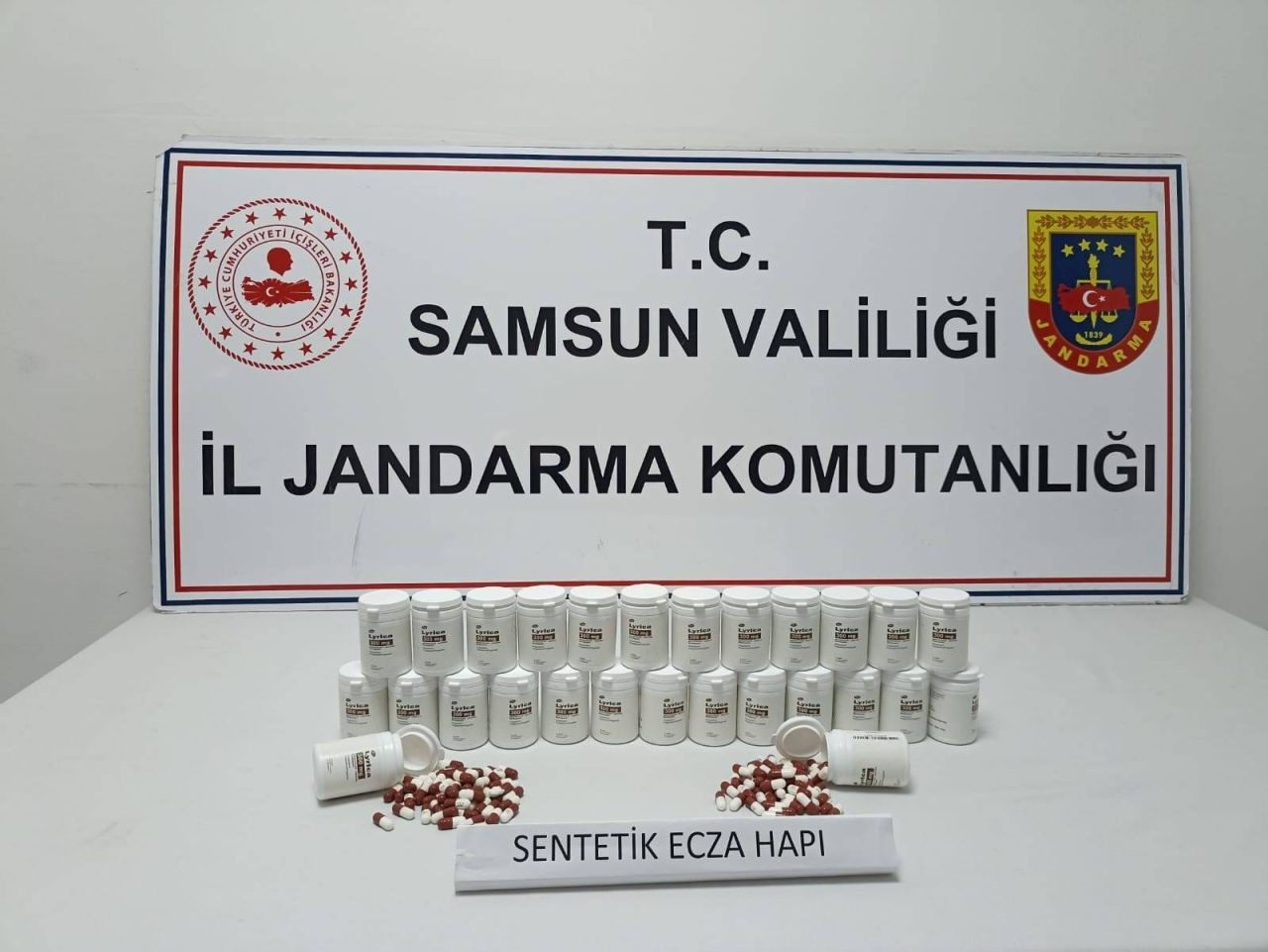 Samsun’da Uyuşturucu Operasyonu: Binlerce Hap Ele Geçirildi - Sayfa 1