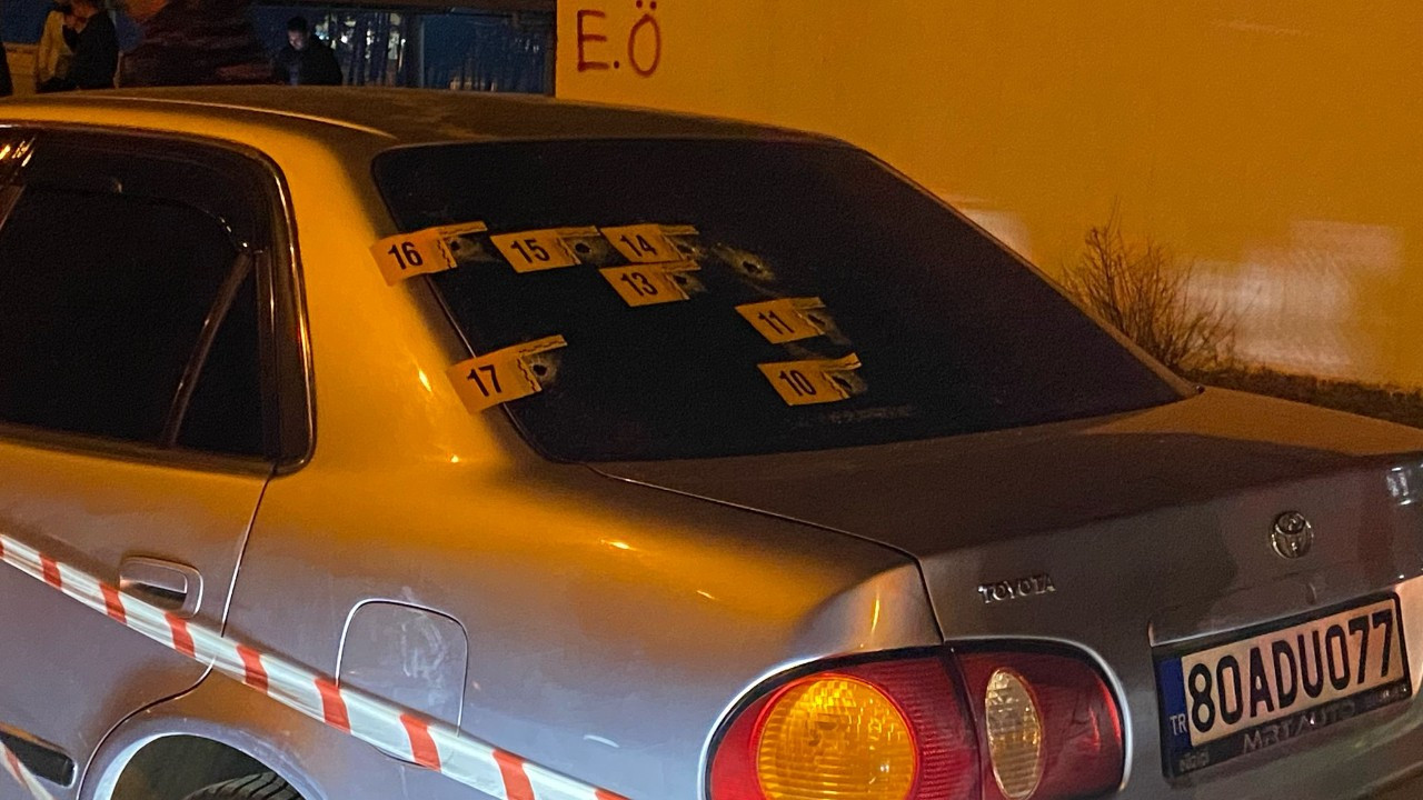Osmaniye’de Silahlı Çatışma! Sokak Ortasında 3 Kişi Yaralandı