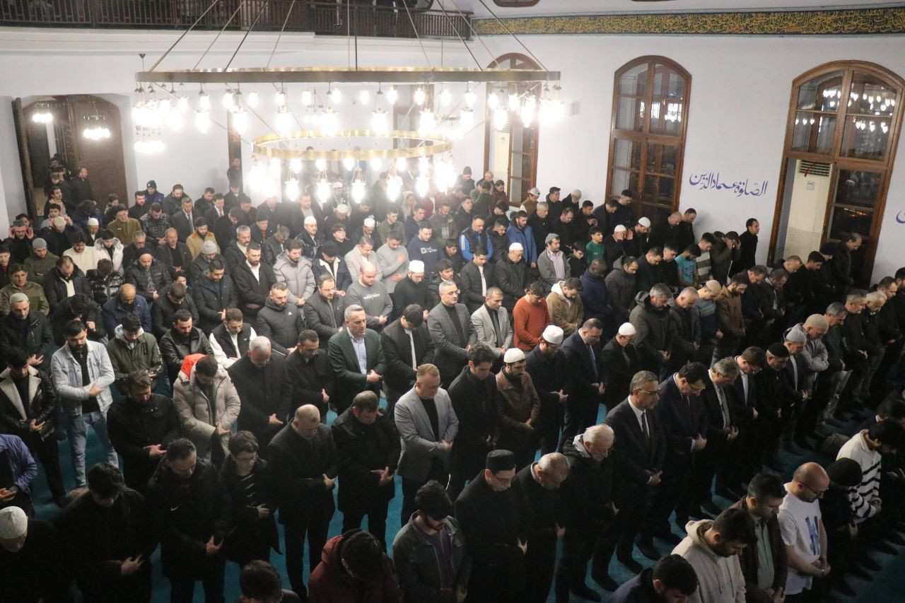 Sakarya’da Ramazan Coşkusu: İlk Teravih Namazına Yoğun Katılım - Sayfa 4