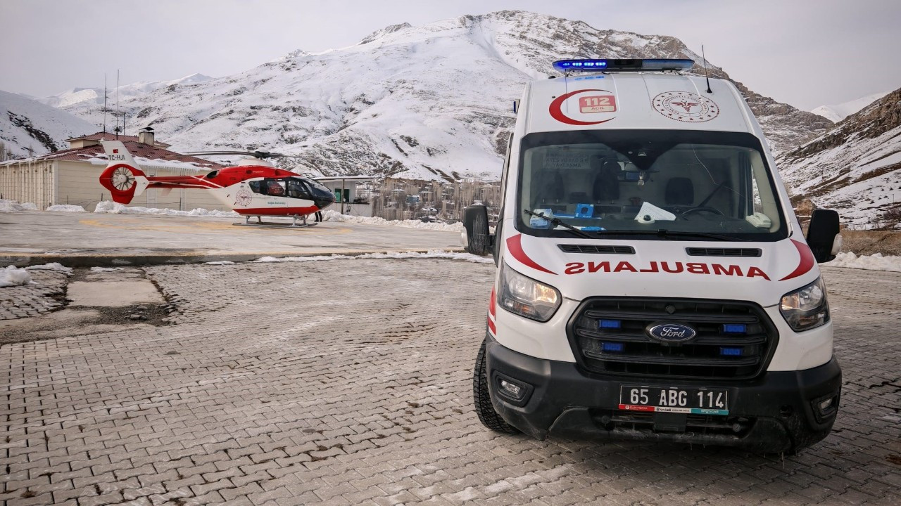 Bahçesaray’da 65 Yaşındaki Hasta İçin Havadan Müdahale