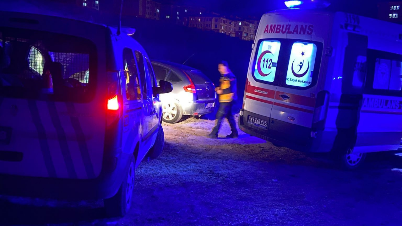 Niğde’de Şüpheli Ölüm: Araç İçinde Hareketsiz Bulundu