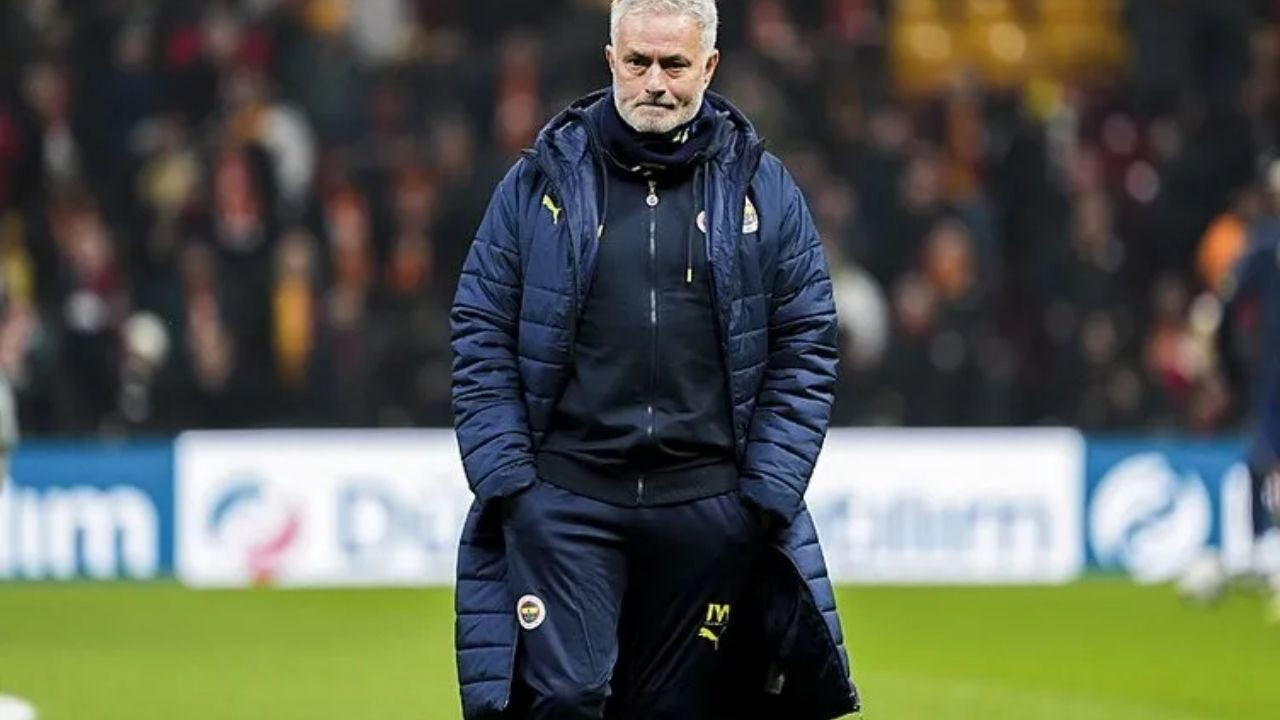 Fenerbahçe'de Sürpriz Ayrılık! - Sayfa 1