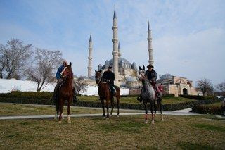 At Sırtında İspanya’dan Mekke’ye Giden Hacı Adayları Edirne’de Dualarla Uğurlandı - Sayfa 10