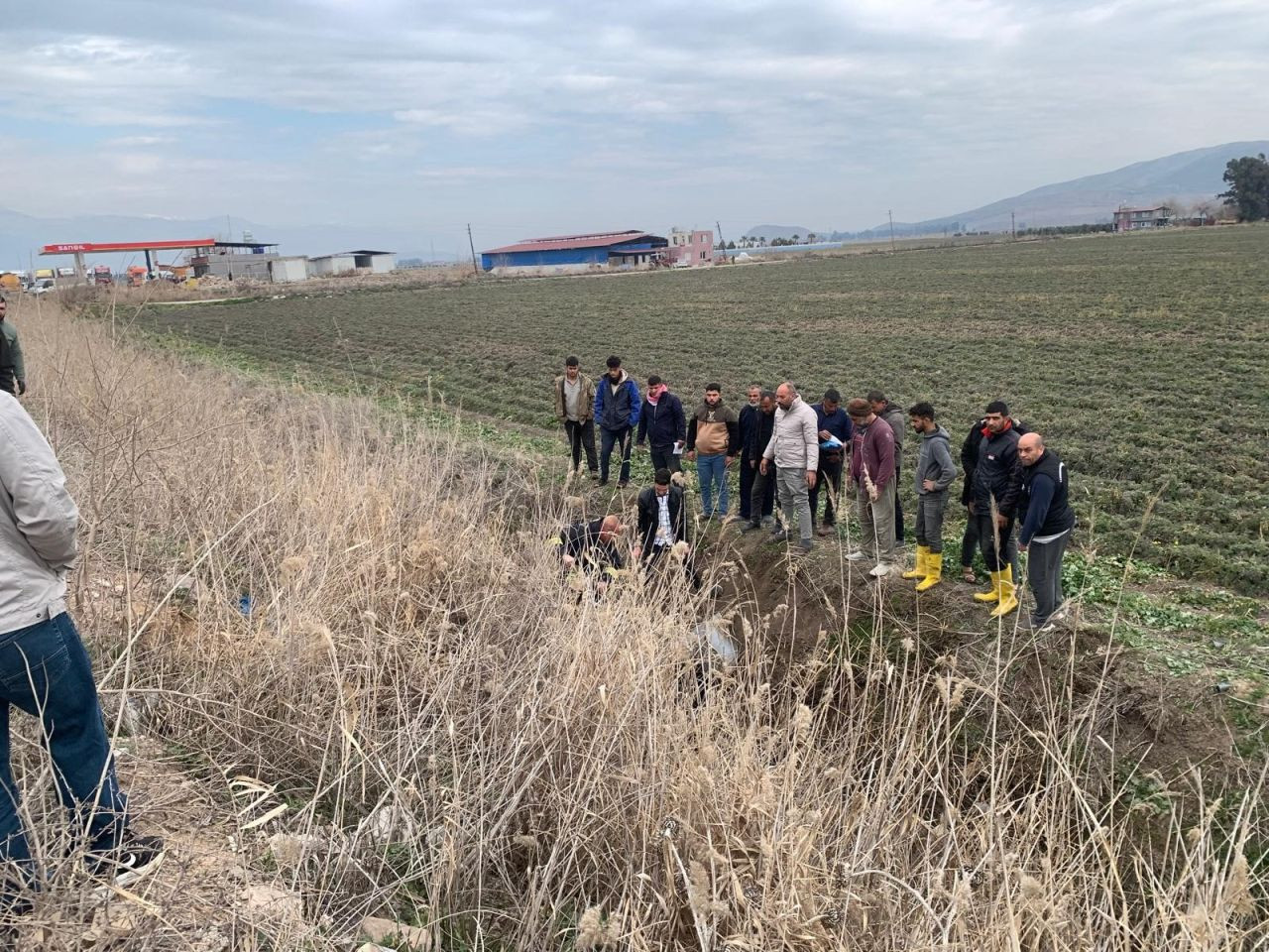 Hatay’da Taksi Sulama Kanalına Devrildi: Sürücü Hayatını Kaybetti - Sayfa 2